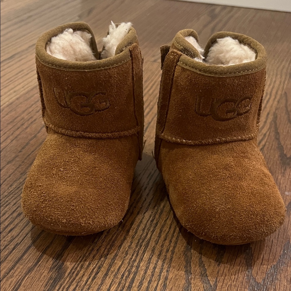 UGG Brown Baby Walker Shoes - Picture 4 of 7